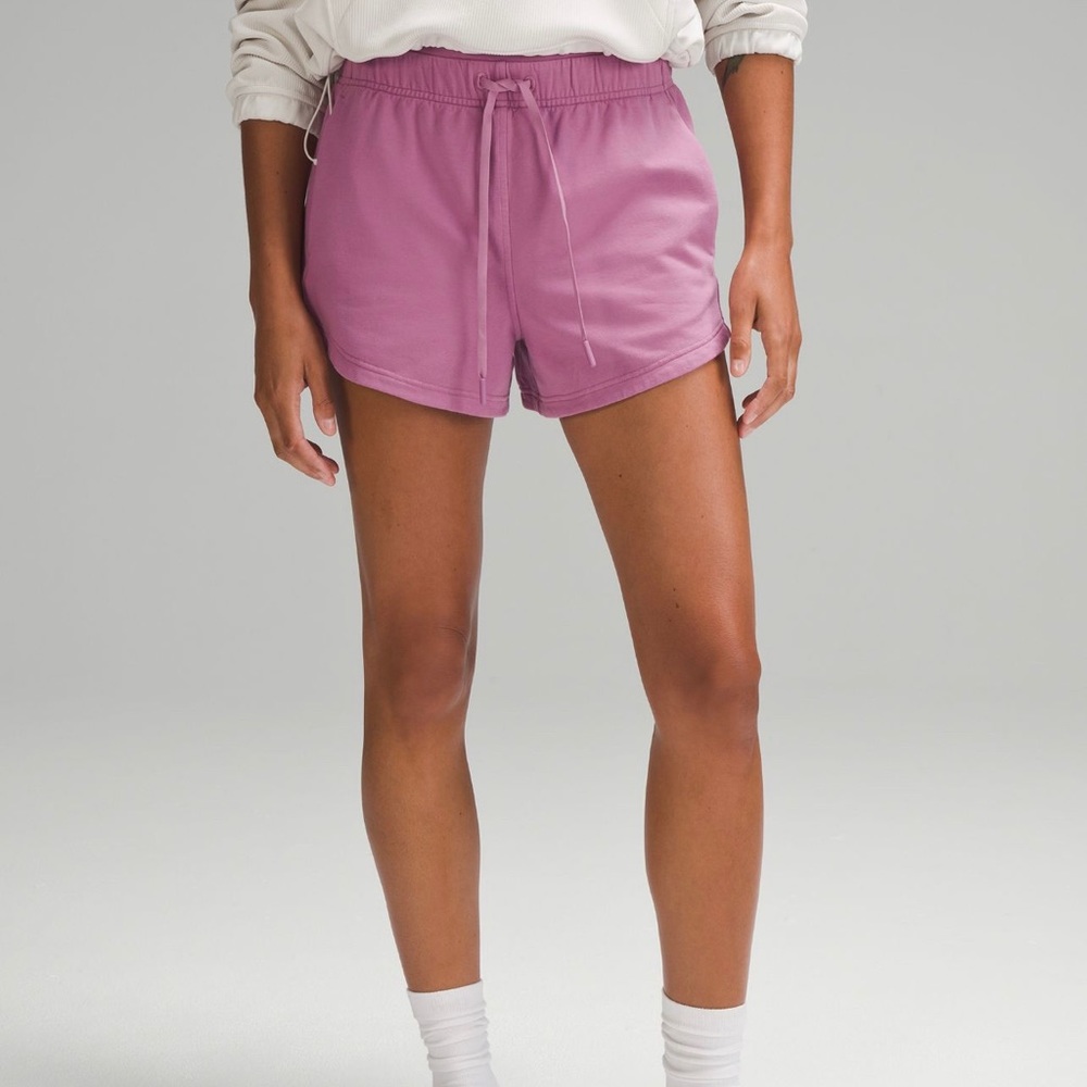 NWT Lululemon Inner Glow Short Size 6